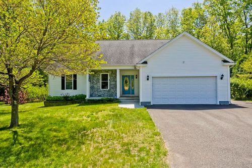 12 Camelot Ln, Easthampton, MA, 01027-2604 | Card Image