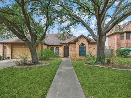10315 Hedge Way Drive, Houston, TX, 77065 | Card Image