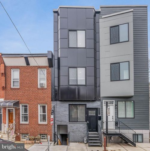 3211 Latona St, PHILADELPHIA, PA, 19146-3415 | Card Image