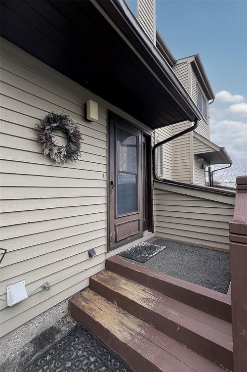 17 Cherry Ct, Highland Mills, NY, 10930-2800 | Card Image