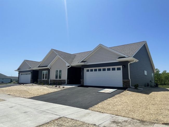 3131 S Bartells Dr, Condo with 2 bedrooms, 2 bathrooms and null parking in BELOIT WI | Image 25