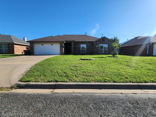 3617 Dominion Rdg, San Angelo, TX, 76904-8169 | Card Image