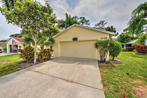 1236 Pine Sage Cir, West Palm Beach, FL, 33409-7062 | Card Image