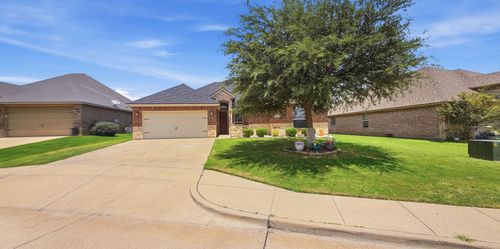 608 Donna Cir, Granbury, TX, 76049-3401 | Card Image