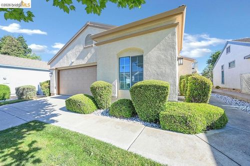 1585 Summerland Way, Brentwood, CA, 94513-2676 | Card Image