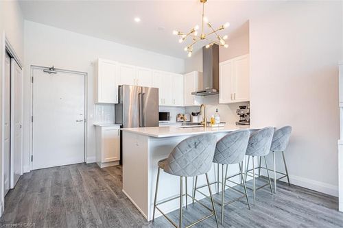 109-1 Redfern Ave, Hamilton, ON, L9C0E6 | Card Image