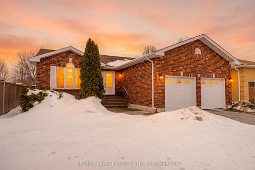 855 Marsh Cres, Kingston, ON, K7P2R2 | Card Image