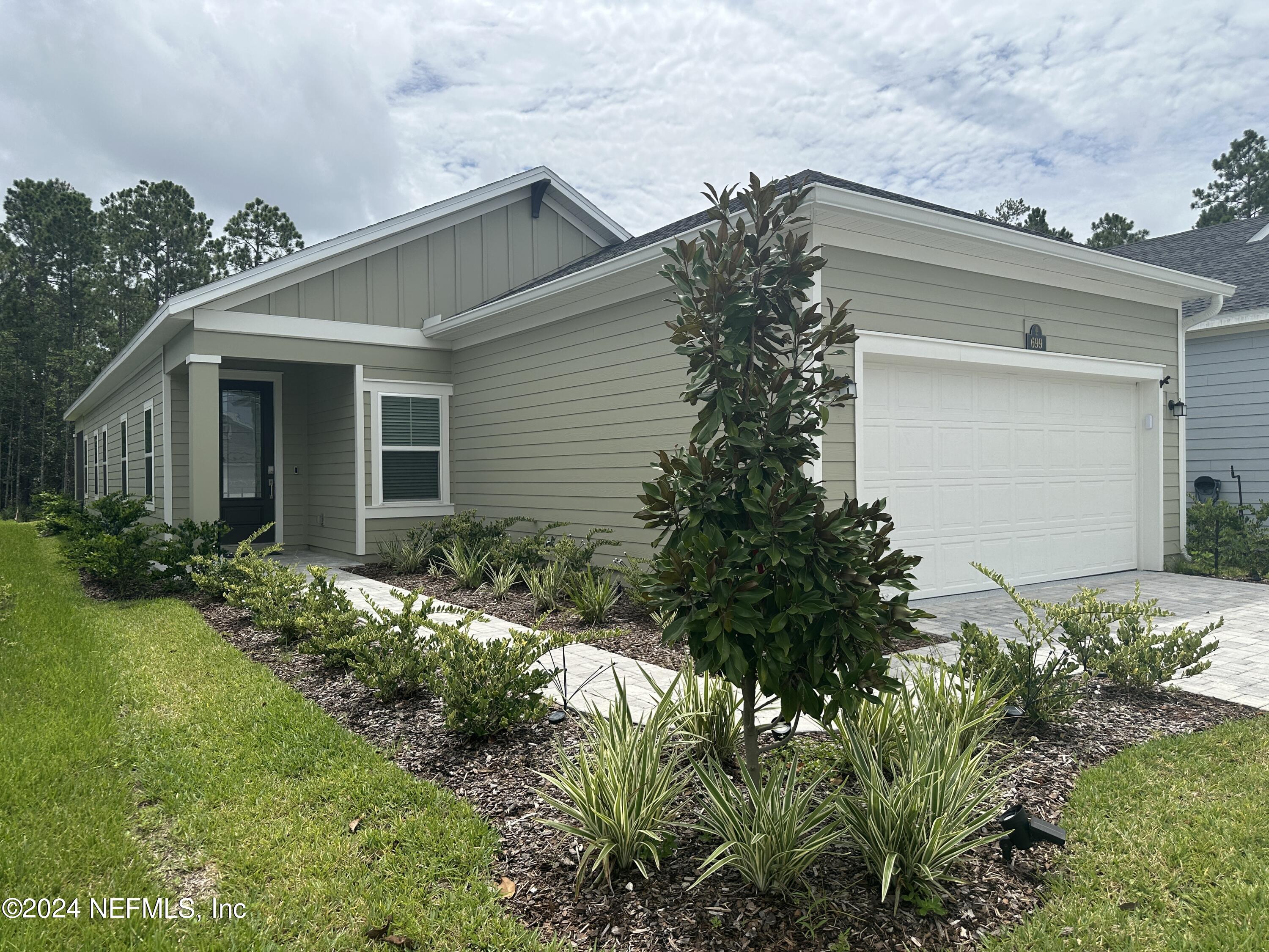 Murphys Dr, Saint Johns, FL 32259