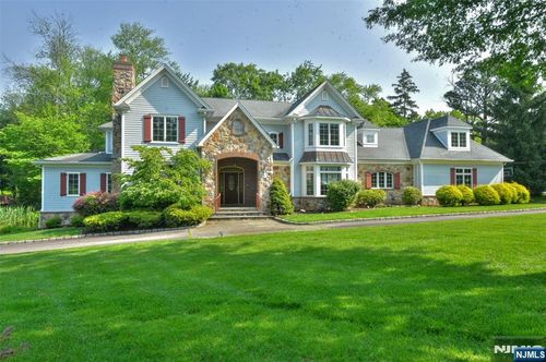 25 Stonybrook Dr, North Caldwell, NJ, 07006-4024 | Card Image