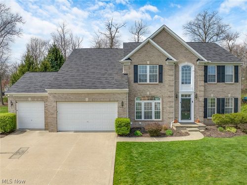 9308 Ashcroft Ln, Twinsburg, OH, 44087-2536 | Card Image
