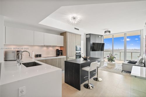 unit-1905-2900 Ne 7th Ave, Miami, FL, 33137-4399 | Card Image