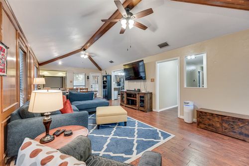 1845 Tiburon Bnd, Lewisville, TX, 75067-3214 | Card Image