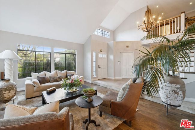 5565 Eagle Point Cir, House other with 4 bedrooms, 3 bathrooms and 3 parking in Westlake Village CA | Image 4