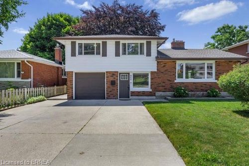 944 Concession Rd, Cambridge, ON, N3H4L6 | Card Image