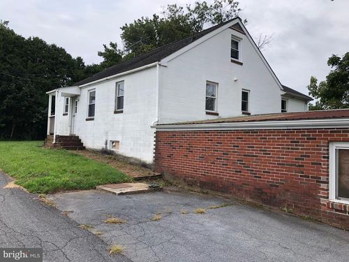 1575 Hunsecker Rd, BIRD IN HAND, PA, 17505-9607 | Card Image