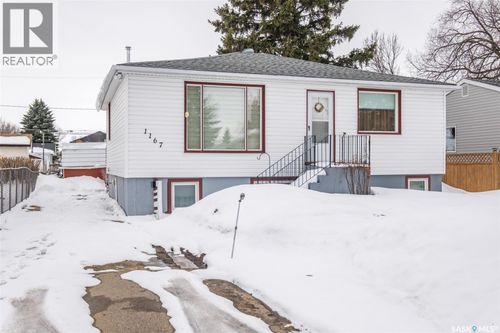 1167 1st St E, Prince Albert, SK, S6V0C9 | Card Image