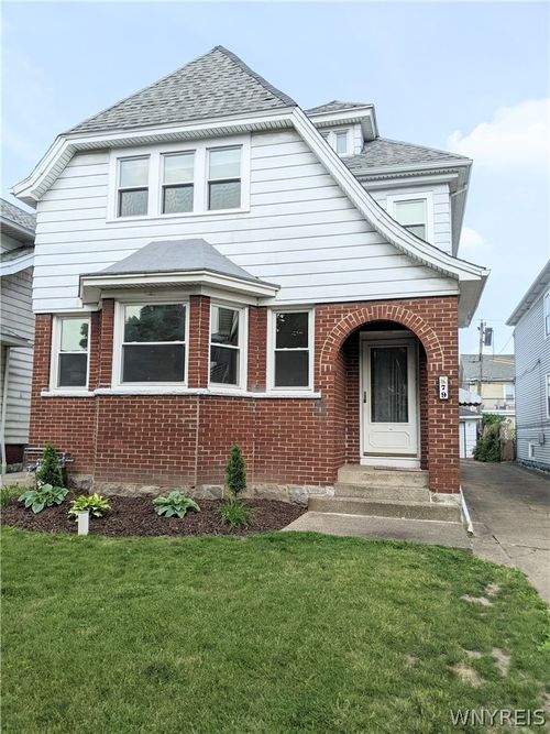 upper-79 Commonwealth Avenue, Buffalo, NY, 14216 | Card Image