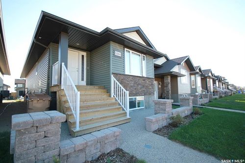 5244 Aerial Crescent, Regina, SK, S4W0C8 | Card Image