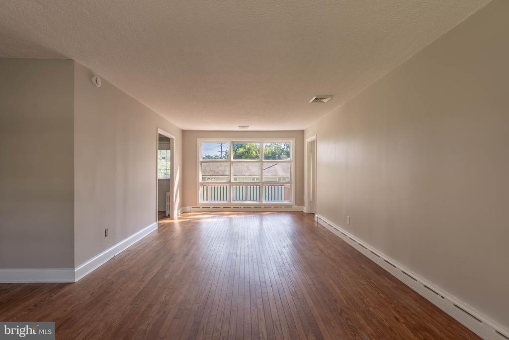 Residential Lease in EWING 5