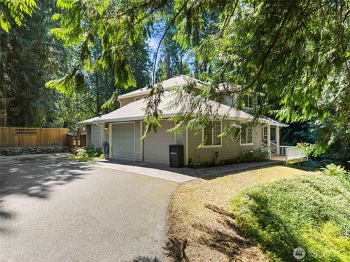 31663 Ne 106th St, Carnation, WA, 98014-9748 | Card Image