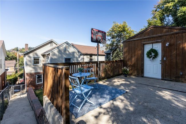 2119 Dartmore St, House other with 4 bedrooms, 2 bathrooms and null parking in Pittsburgh PA | Image 4