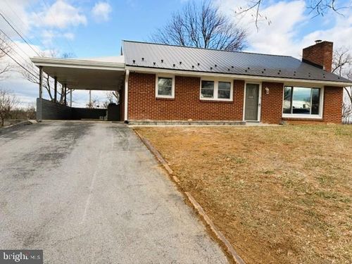 53 S Colonial Dr, HAGERSTOWN, MD, 21740-5902 | Card Image