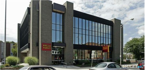 43 E Main St, Meriden, CT, 06450-5662 | Card Image