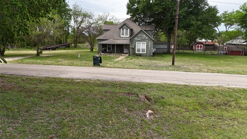 517 Giddings St, Lexington, TX, 78947-6363 | Card Image