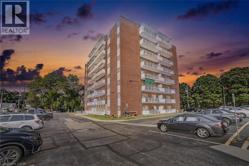 808-8 Woodman Dr S, Hamilton, ON, L8K4C9 | Card Image