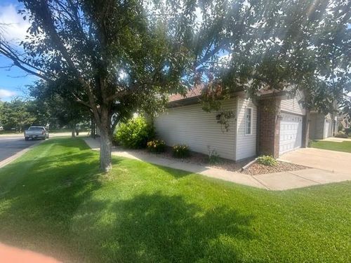 1521 Wyldwood Ln Ne, Spring Lake Park, MN, 55432-2193 | Card Image