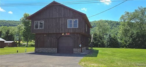 5751 Clark Rd, Great Valley, NY, 14741-9709 | Card Image