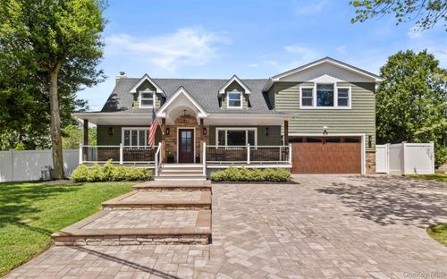 1 Aspen Ave, Greenlawn, NY, 11740-2738 | Card Image