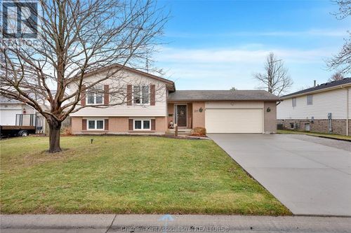 27 Mango Lane, Blenheim, ON, N0P1A0 | Card Image