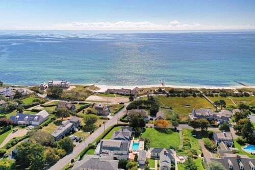 17 Hawthorne Ave, Hyannis Port, MA, 02647 | Card Image