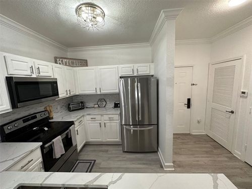6103-8020 Tuscany Way, DAVENPORT, FL, 33896-5444 | Card Image