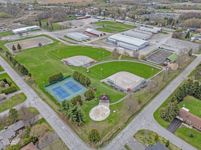 129 Ridgeview Dr, House other with 5 bedrooms, 3 bathrooms and 4 parking in Carp ON | Image 47