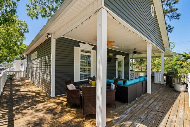View of wooden terrace | Image 14