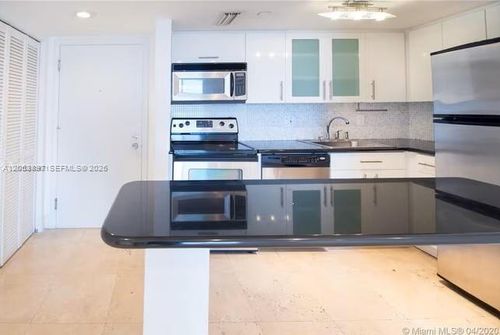 1008-770 Claughton Island Dr, Miami, FL, 33131-2617 | Card Image