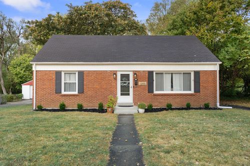 1809 Beacon Hill Rd, Lexington, KY, 40504-2214 | Card Image