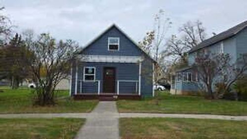 209 10th St N, Breckenridge, MN, 56520-1613 | Card Image