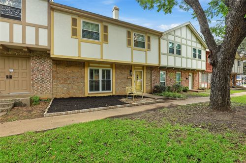 306 Westview Ter, Arlington, TX, 76013-1607 | Card Image