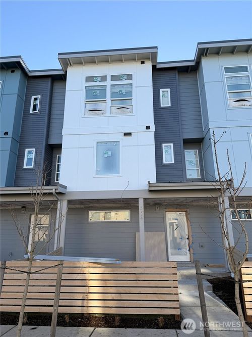 683 Venture Way, Bellingham, WA, 98226-4605 | Card Image