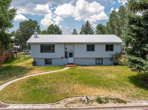 913 N Pine St, Gunnison, CO, 81230-2643 | Card Image