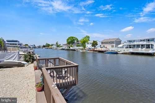 24 W Mohawk Dr, LITTLE EGG HARBOR TWP, NJ, 08087-1101 | Card Image