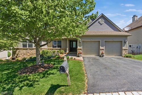 14 Wentworth Ct, Hamburg, NJ, 07419-3200 | Card Image