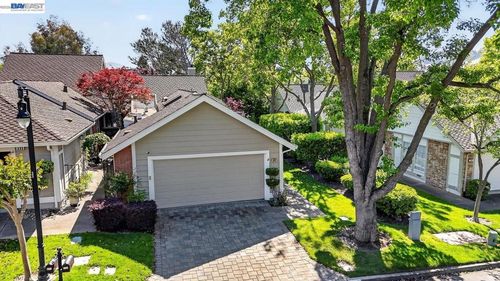 531 Silver Lake Dr, Danville, CA, 94526-6256 | Card Image