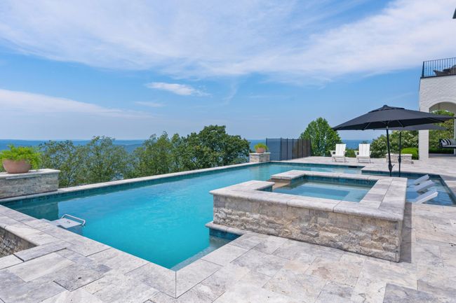 802 W Brow Rd, Home with 7 bedrooms, 8 bathrooms and 4 parking in Lookout Mountain TN | Image 92