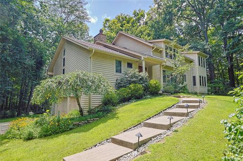 2181 Carriage Station Rd, Batavia, OH, 45103-2647 | Card Image