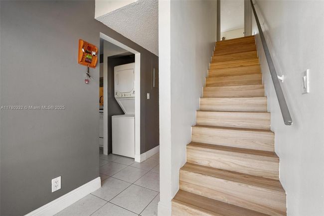 APT-33 - 3200 Nw 5 Th Ter, Townhouse with 2 bedrooms, 2 bathrooms and null parking in Pompano Beach FL | Image 8