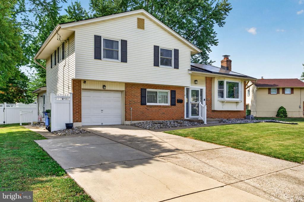 Residential in MARLTON 5